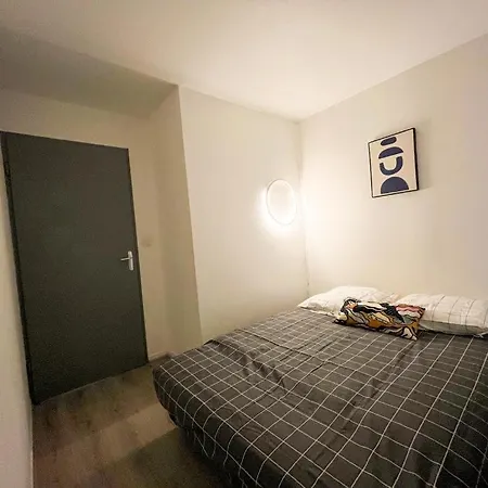 Apartment Cobalt